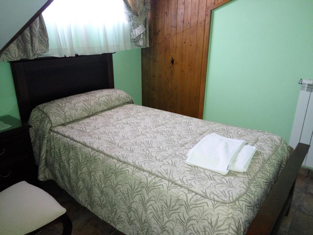 Hotel Rural La Piedra Arija Esterno foto