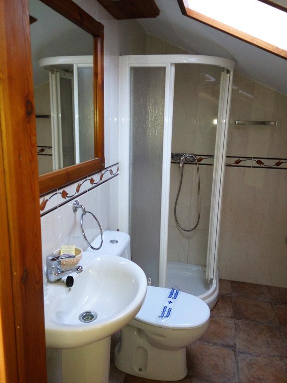 Hotel Rural La Piedra Arija Esterno foto